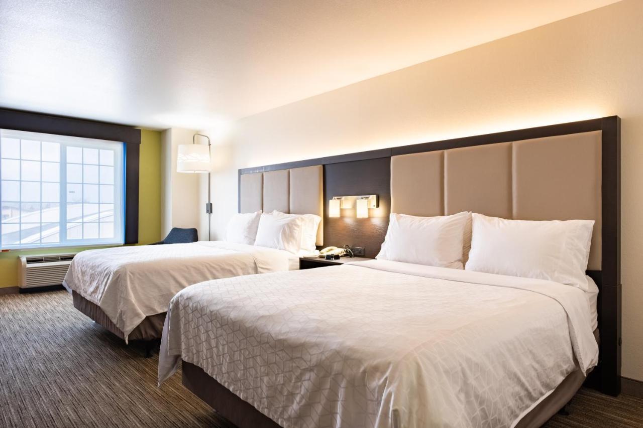 Holiday Inn Express Hotel & Suites Evanston By Ihg Zewnętrze zdjęcie