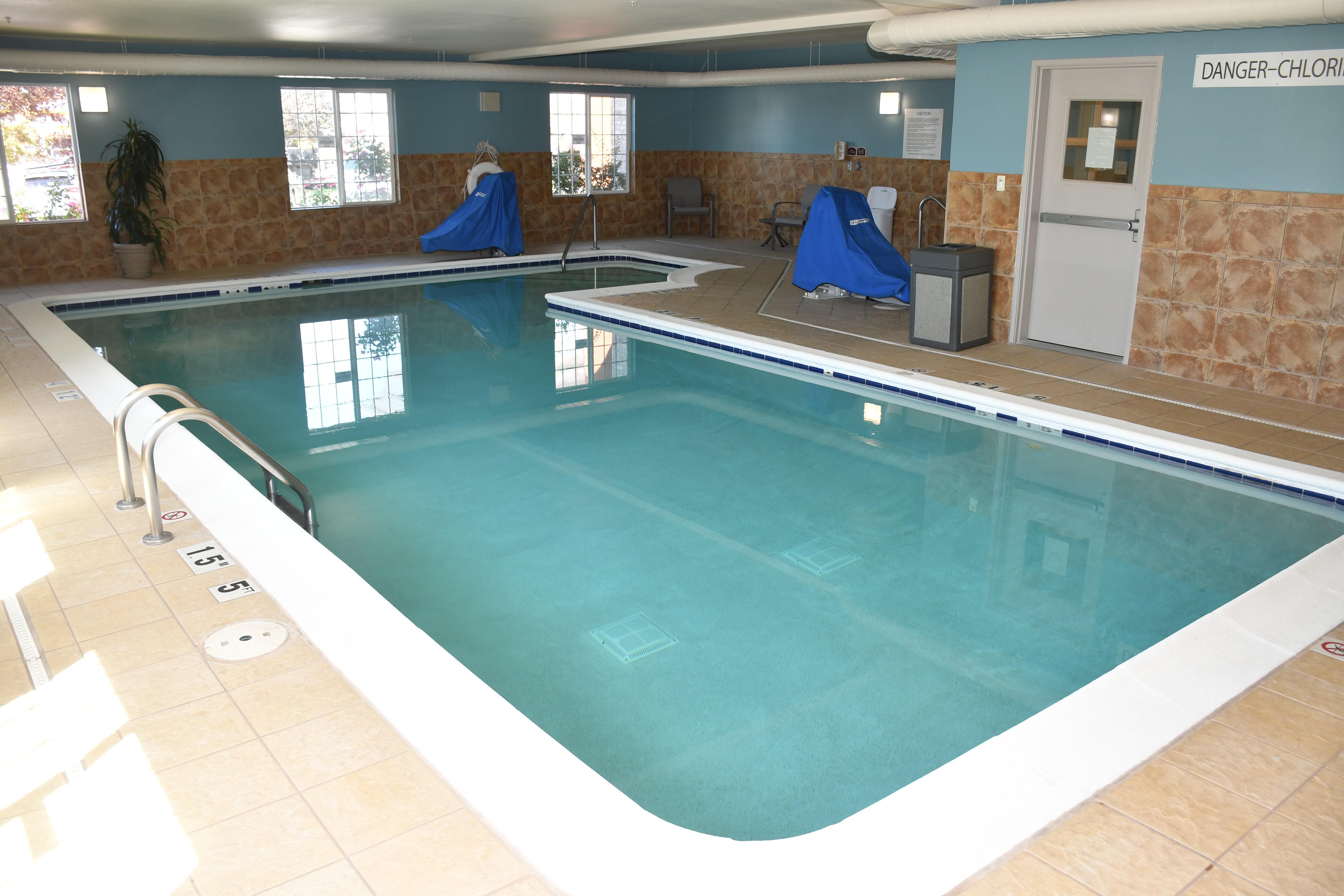 Holiday Inn Express Hotel & Suites Evanston By Ihg Zewnętrze zdjęcie