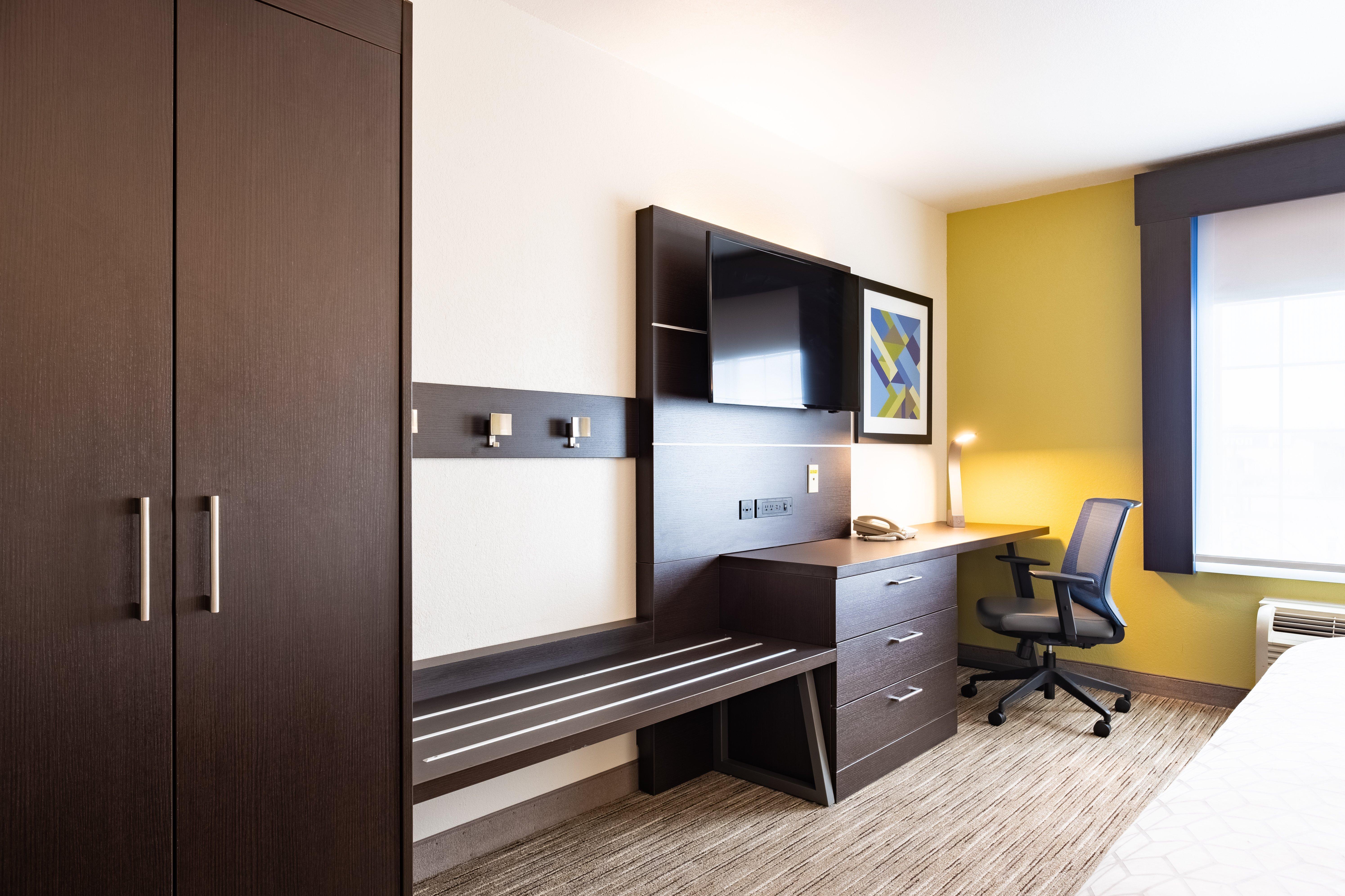 Holiday Inn Express Hotel & Suites Evanston By Ihg Zewnętrze zdjęcie