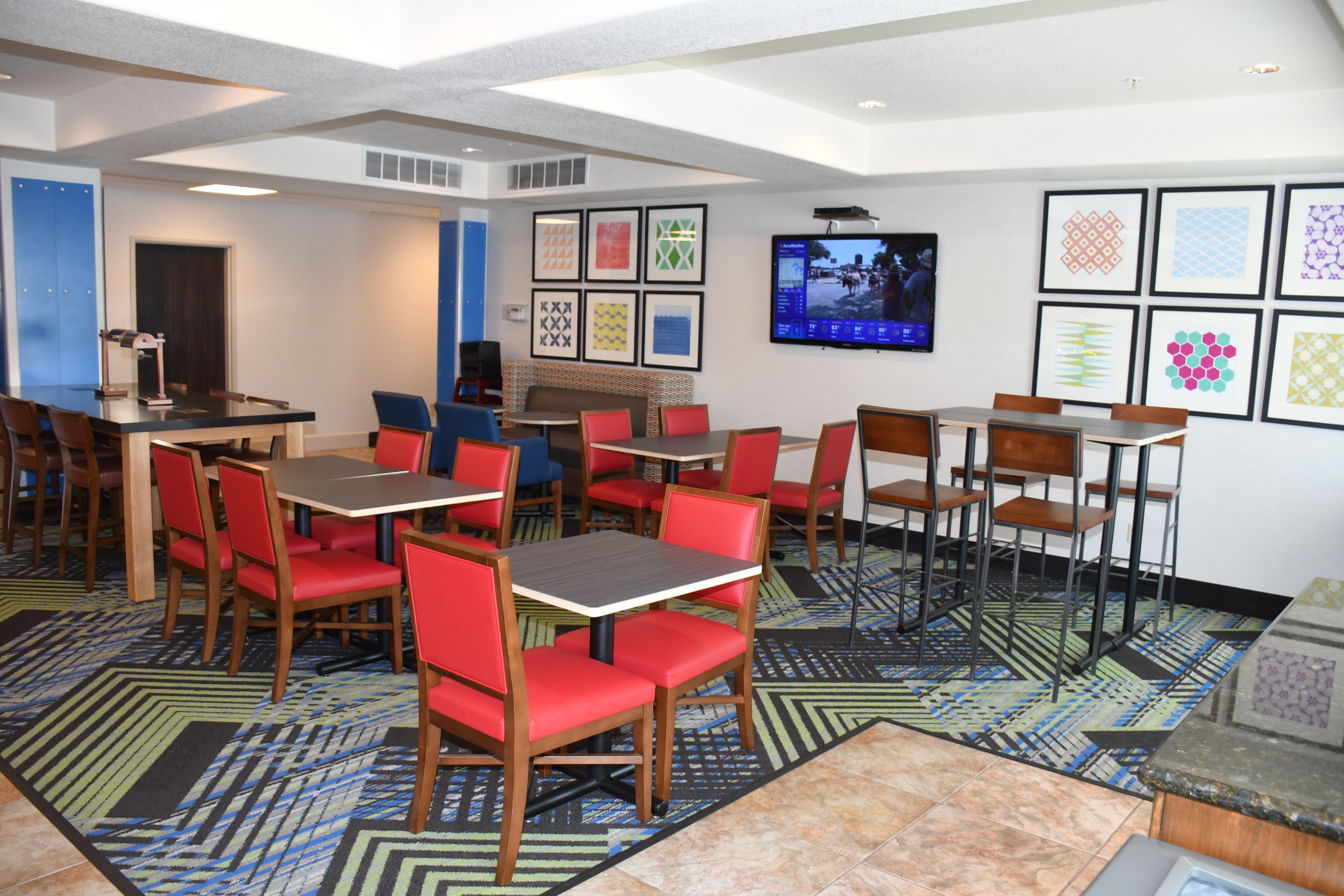 Holiday Inn Express Hotel & Suites Evanston By Ihg Zewnętrze zdjęcie