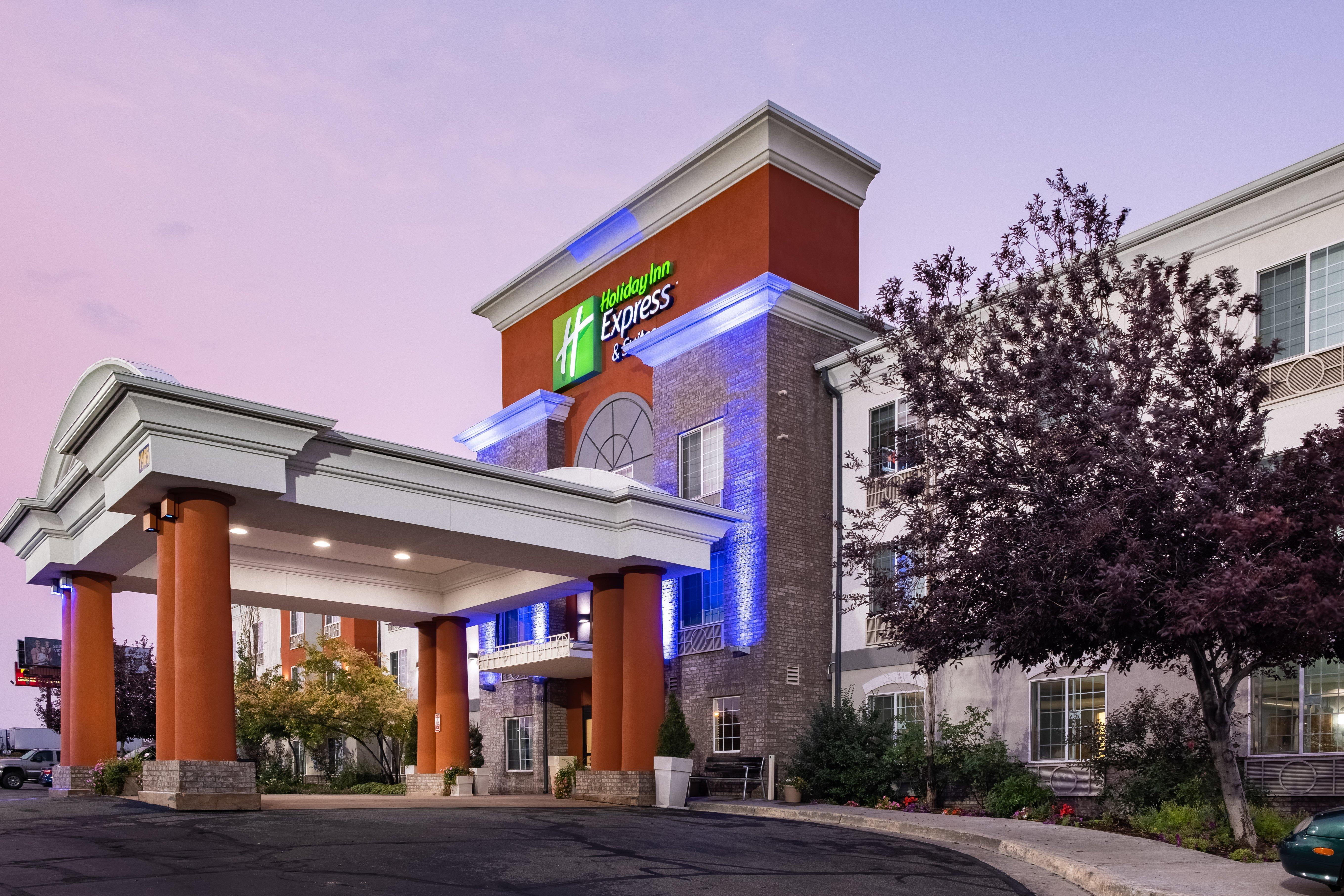 Holiday Inn Express Hotel & Suites Evanston By Ihg Zewnętrze zdjęcie